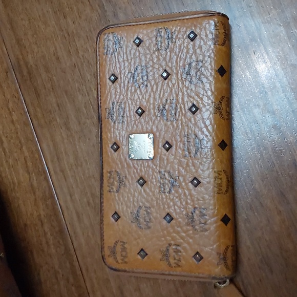 MCM Cognac Hobo Bag with Matching Wallet Iconic Monogram Print - Picture 7 of 12